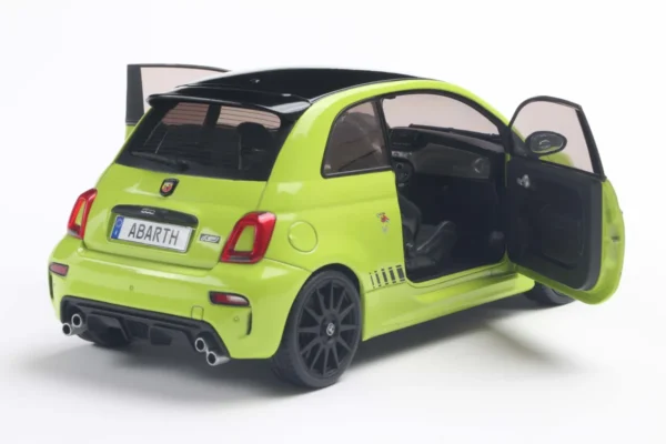 FIAT F595 ABARTH VERDE ADRENALINA 2023 miniature 1/18 Solido collection