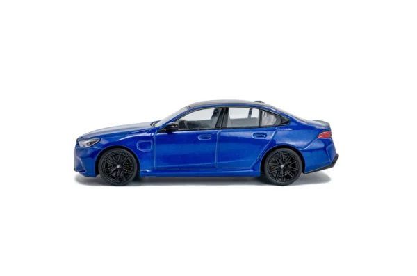 BMW M5 SEDAN MARINA BAY BLUE 2024 - 1/43 Solido