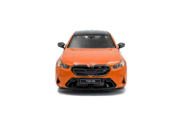 BMW M5 SEDAN FIRE ORANGE III 2024 - 1/43 Solido