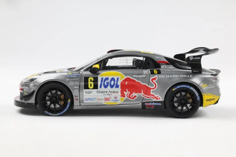 ALPINE A110 RGT+ GREY #6 S.LOEB / L.GODEY RALLYE DU MONT BLANC 2024 miniature 1/18 Solido vue cote gauche