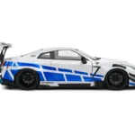 NISSAN GT-R (R35) W/ LIBERTY WALK BODY KIT 2.0 WHITE AND BLUE STRIPES 2024 miniature 1/18 Solido vue cote droit