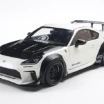 TOYOTA GR86 LBWK BODY KIT PEARL WHITE 2024 miniature 1/18 Solido vue avant gauche