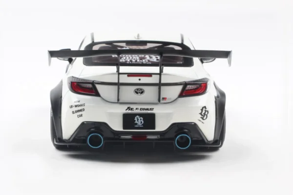 TOYOTA GR86 LBWK BODY KIT PEARL WHITE 2024 miniature 1/18 Solido vue arriere